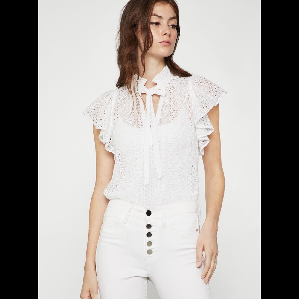 🔥SALE🔥BCBG MaxAzria Flutter Sleeve Top